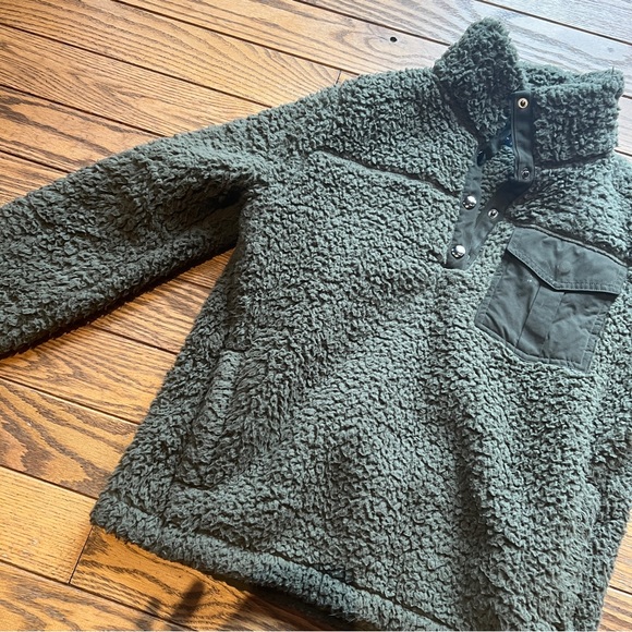 Abercrombie & Fitch Olive Green Sherpa - Picture 4 of 4